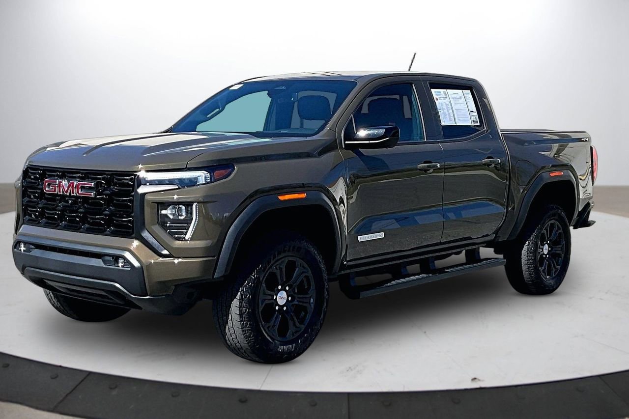 Used 2023 GMC Canyon Elevation w/ Elevation Premium Package image 4