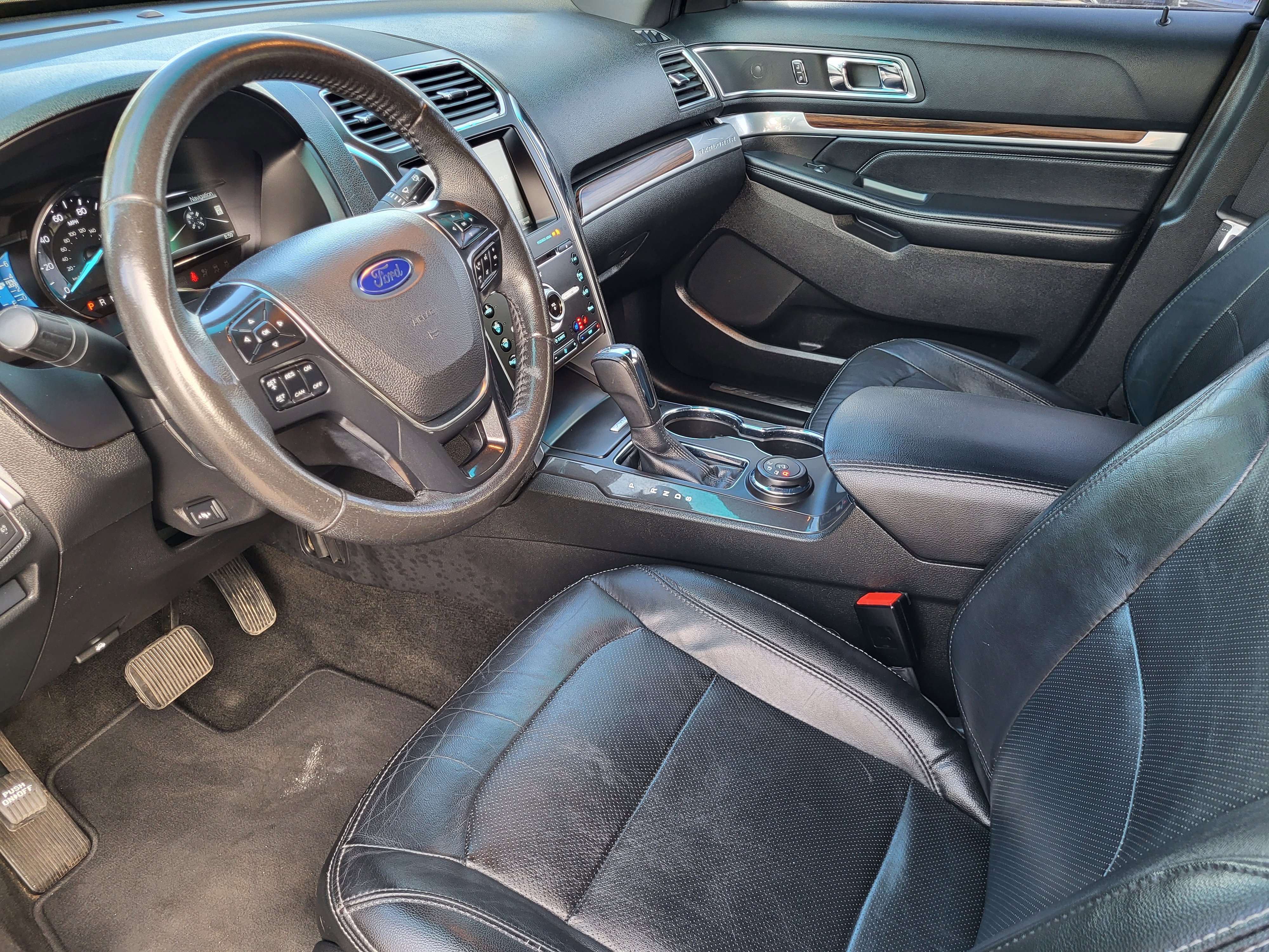 Used 2016 Ford Explorer Limited image 7