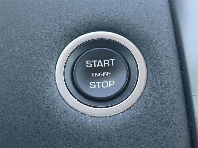 Used 2020 Land Rover Discovery Landmark image 26