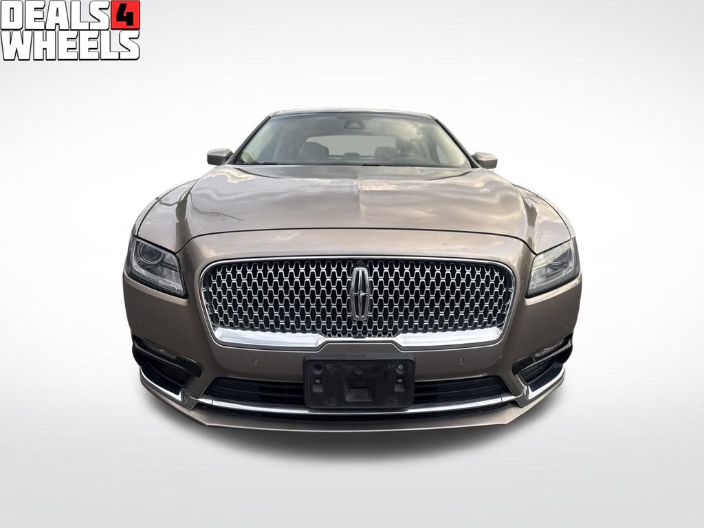 Used 2018 Lincoln Continental Select w/ Continental Climate Package FWD image 3