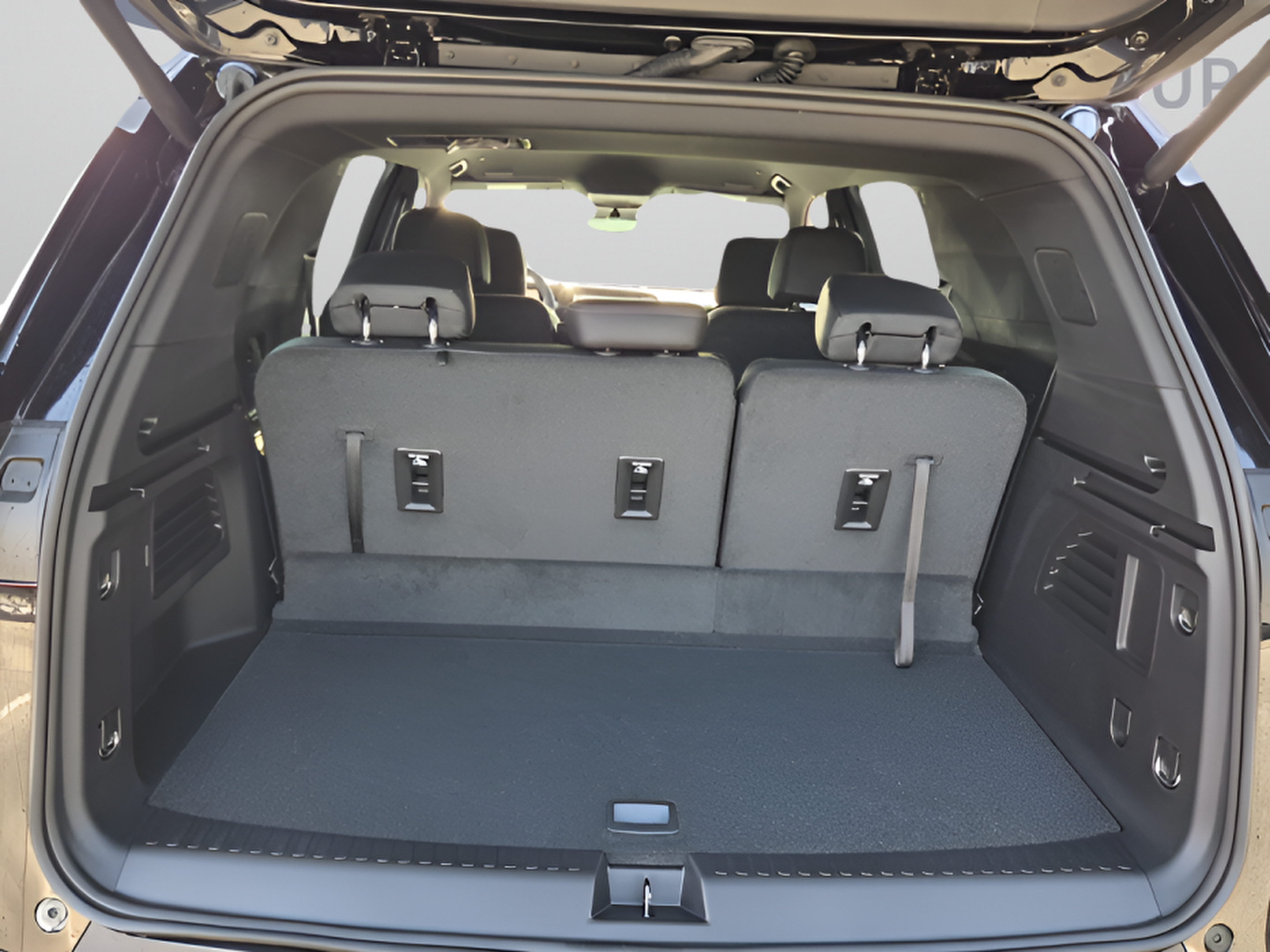 New 2026 Chevrolet Traverse LT w/ Driver Confidence Package FWD image 13