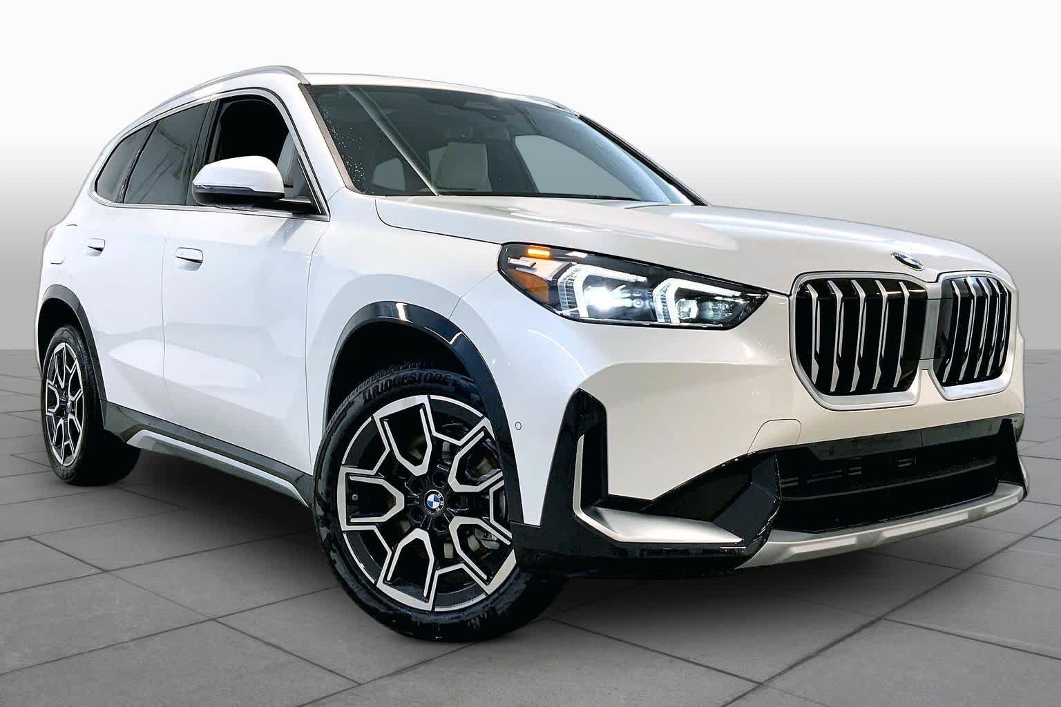 New 2026 BMW X1 xDrive28i w/ Convenience Package AWD/4WD image 2