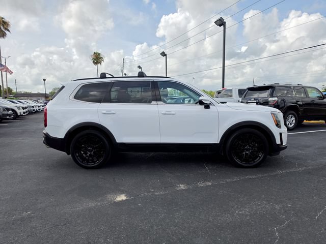 Used 2021 Kia Telluride SX w/ Nightfall Edition Package AWD/4WD image 4