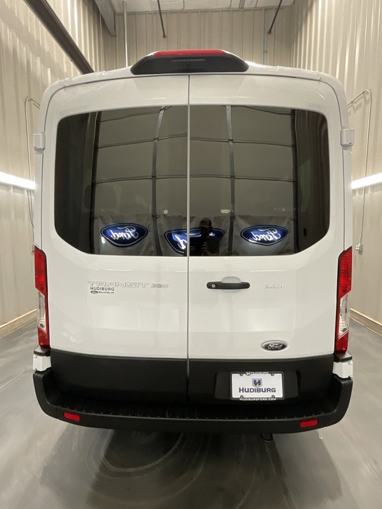 Used 2025 Ford Transit 350 XLT image 21