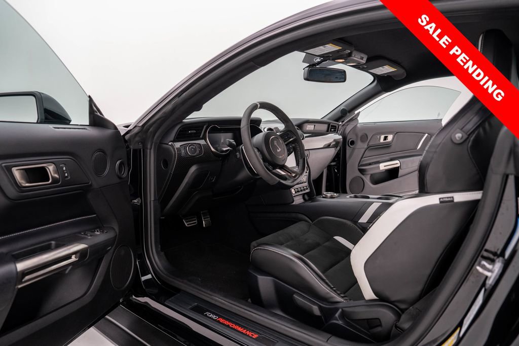 Used 2021 Ford Mustang Shelby GT500 w/ Technology Package image 11