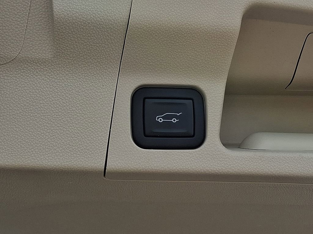 Used 2023 GMC Acadia Denali w/ Denali Ultimate Package image 31