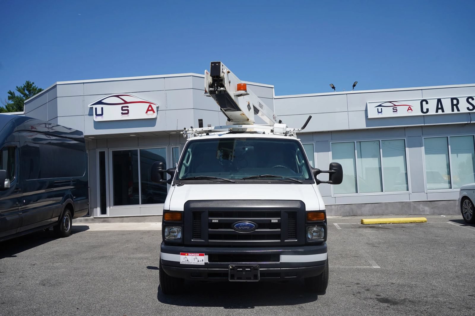 Used 2013 Ford E-350 and Econoline 350 Super Duty RWD image 4