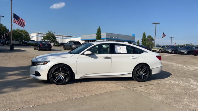Used 2021 Honda Accord Touring image 5