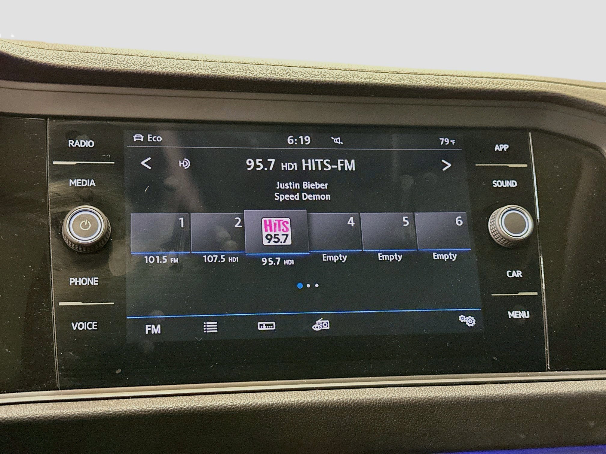 Used 2019 Volkswagen Jetta SEL FWD image 21
