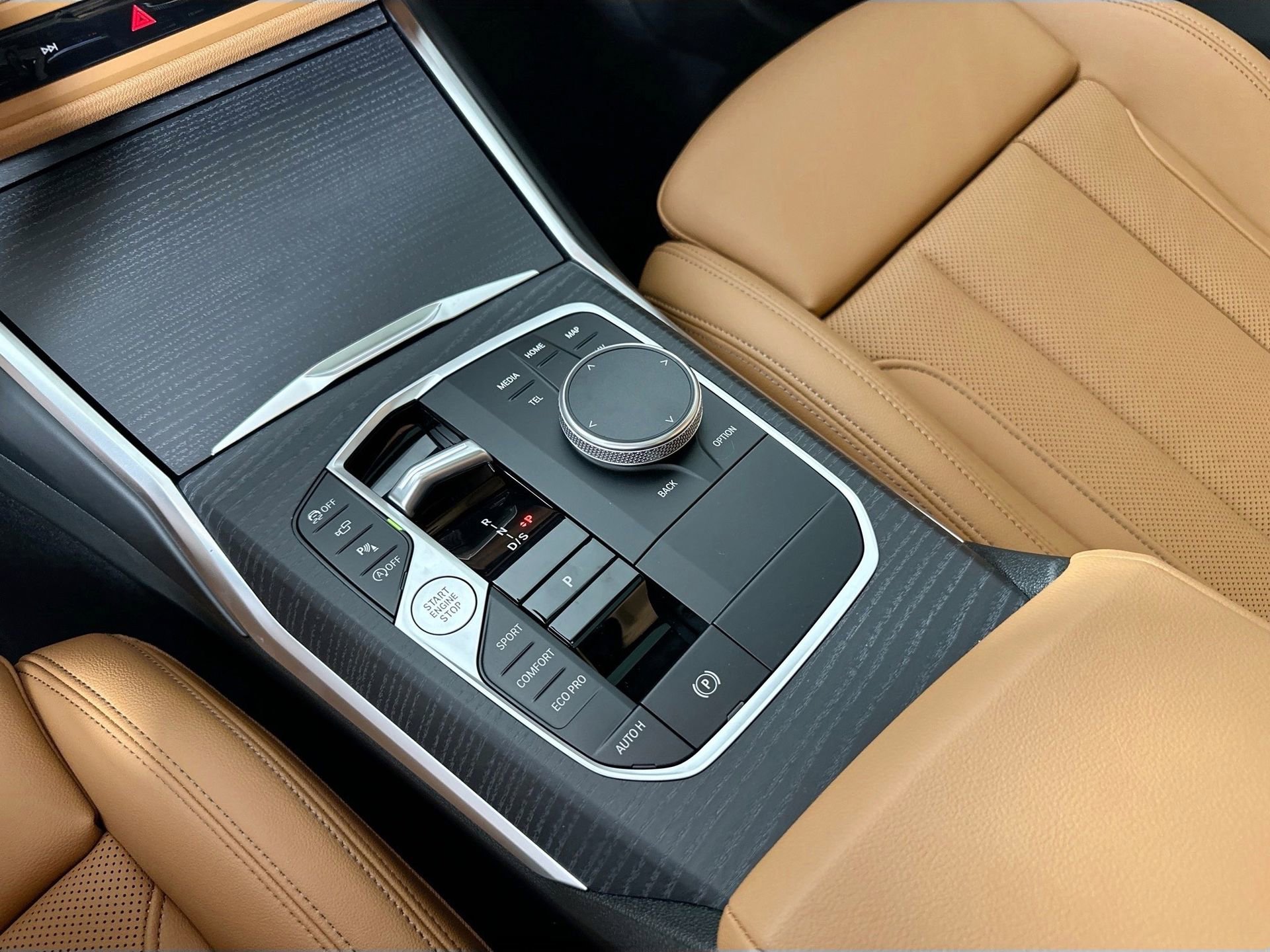 Used 2026 BMW 330i xDrive Sedan w/ Premium Package image 16