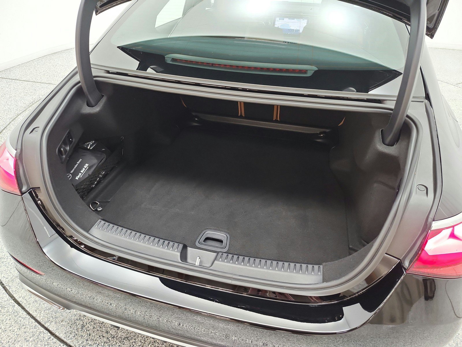 Used 2026 Mercedes-Benz E 350 Sedan image 22