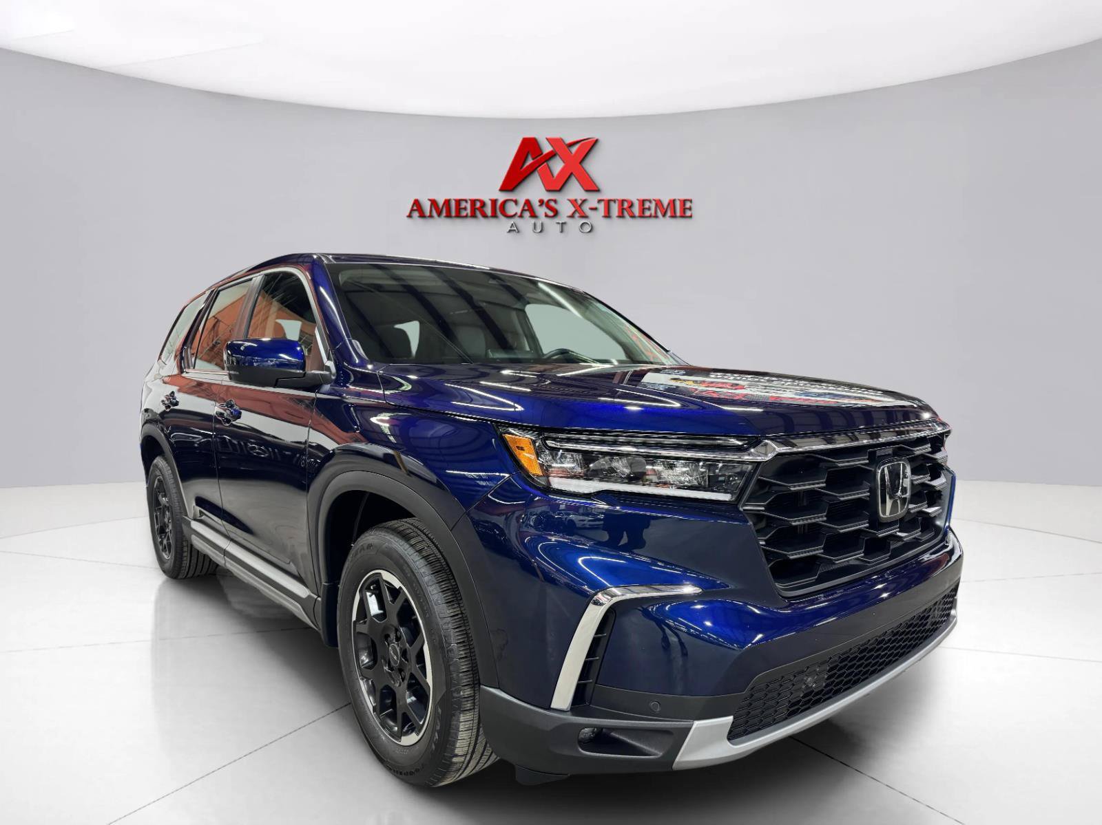 Used 2025 Honda Pilot EX-L image 8