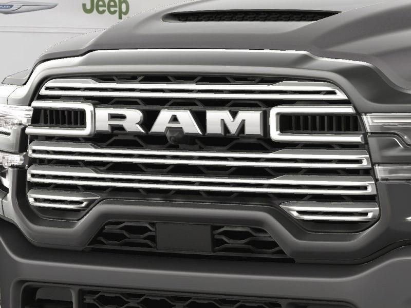 New 2025 RAM 2500 Laramie AWD/4WD image 14