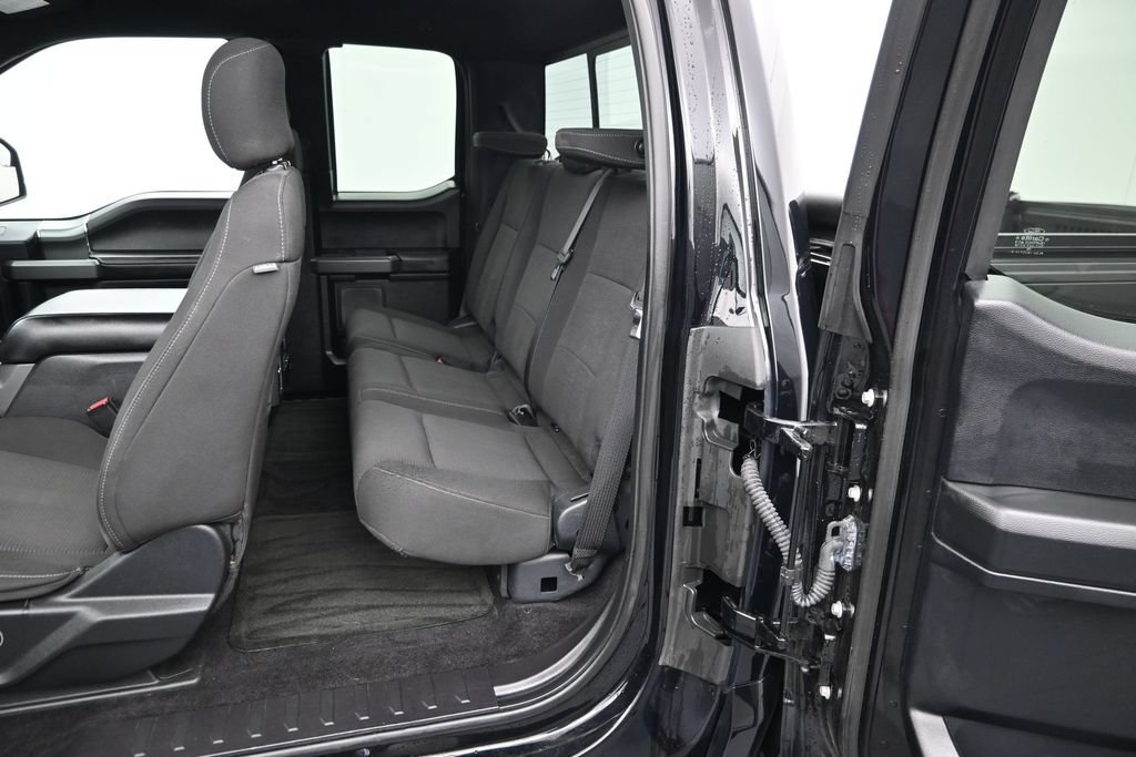 Used 2017 Ford F150 XLT w/ Equipment Group 302A Luxury AWD/4WD image 13
