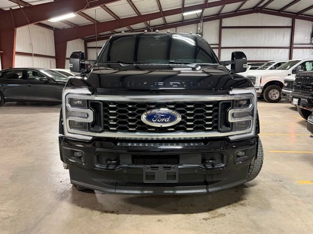 Used 2025 Ford F450 Platinum w/ FX4 Off-Road Package image 2