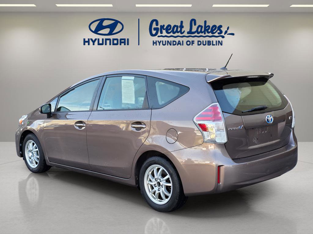 Used 2015 Toyota Prius V Two image 3