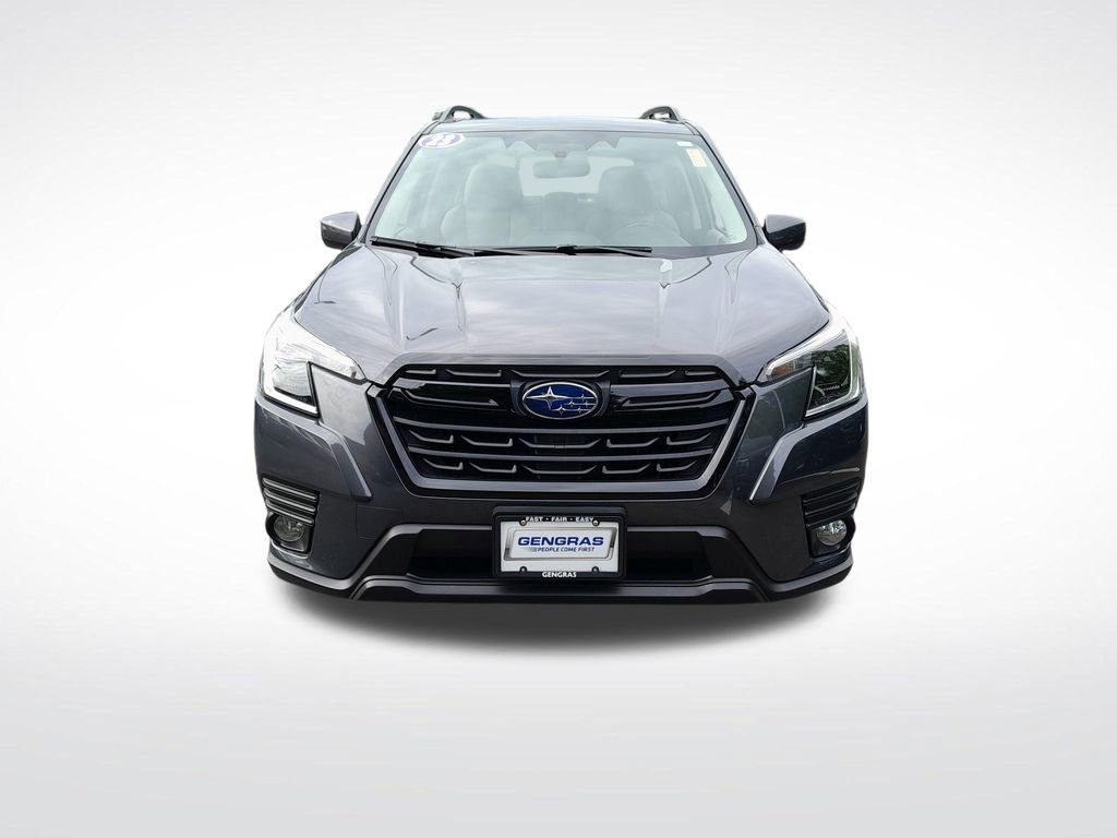 Certified 2023 Subaru Forester Premium AWD/4WD image 3