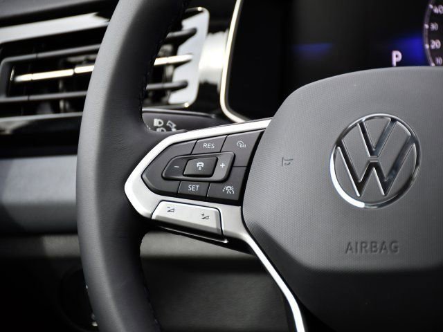 New 2026 Volkswagen Jetta SE FWD image 25
