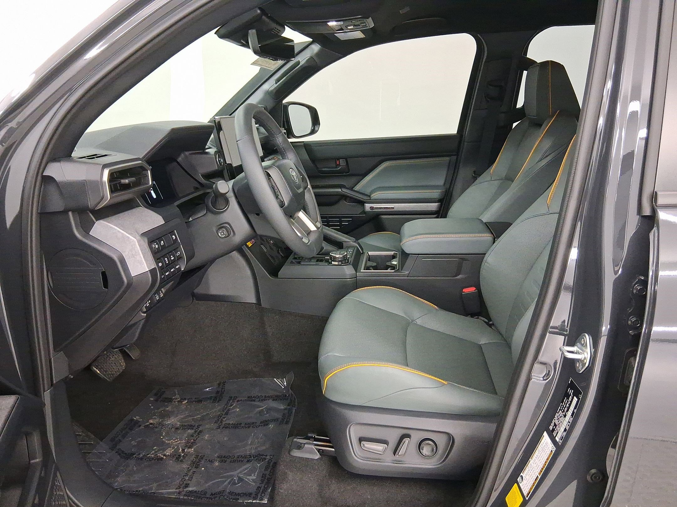 Used 2025 Toyota 4Runner Trailhunter image 5