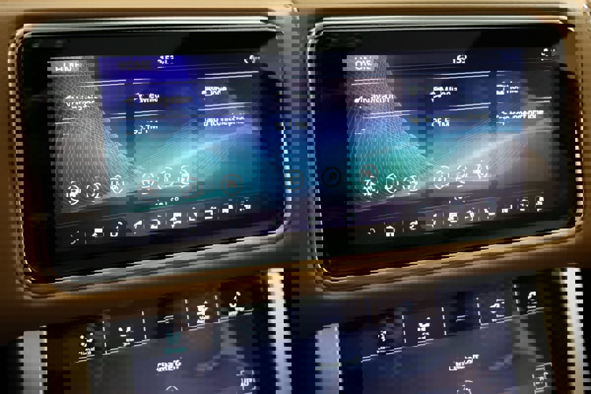 Used 2019 Land Rover Range Rover Autobiography image 54