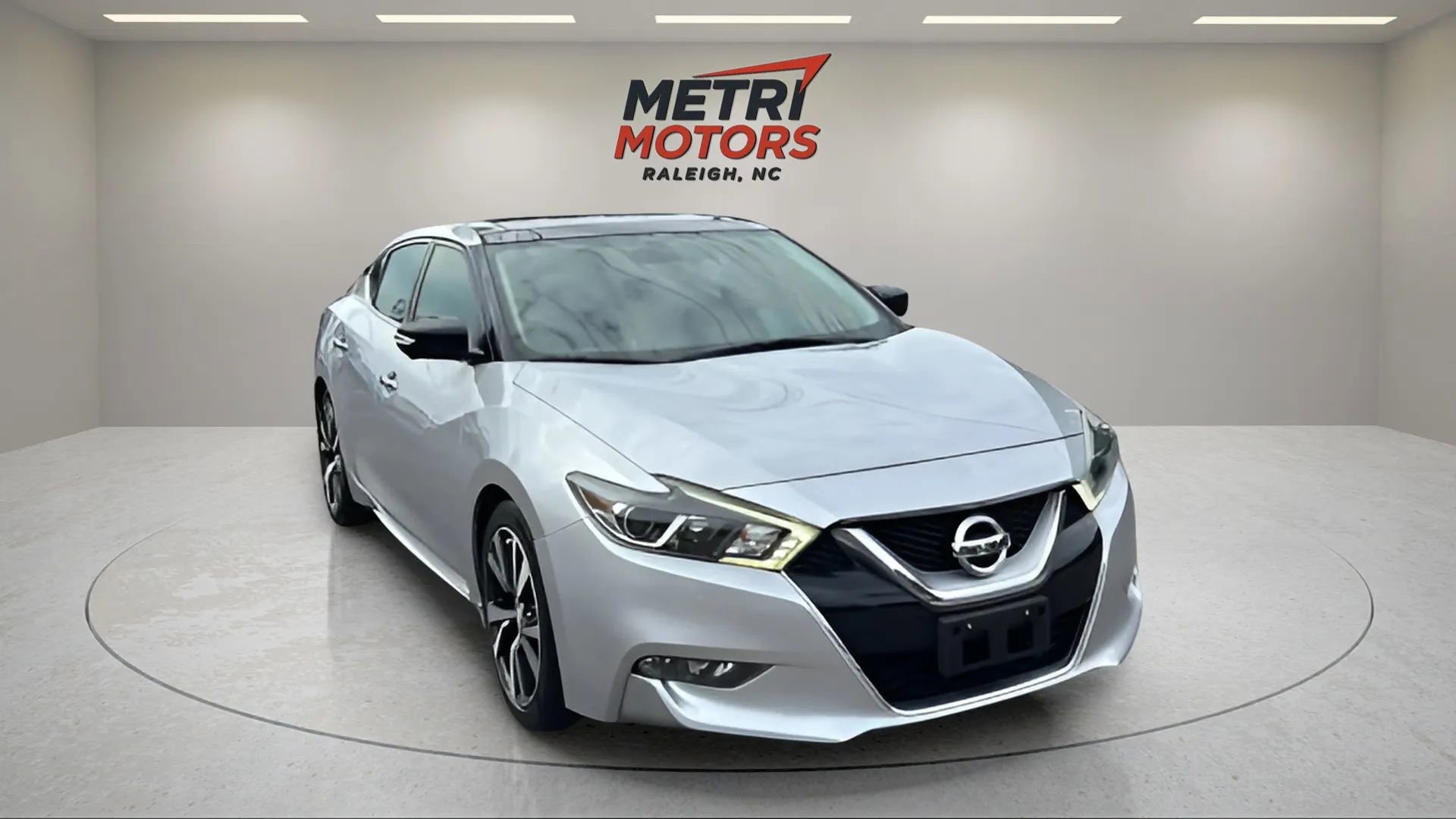 Used 2017 Nissan Maxima Platinum image 6