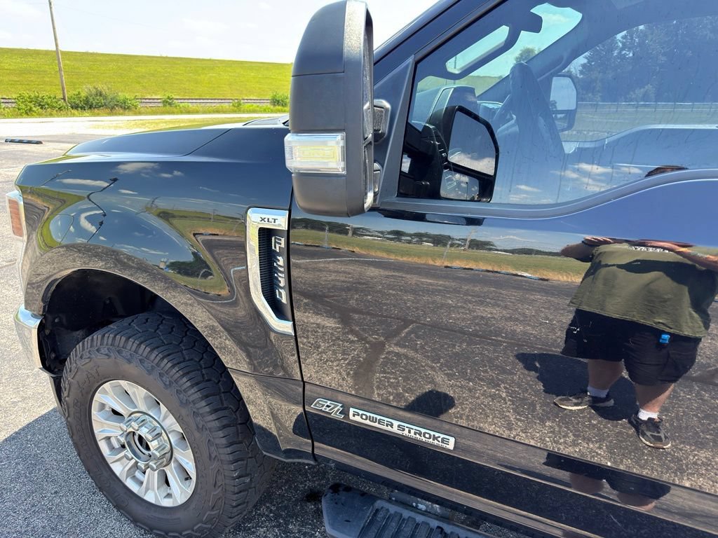 Used 2021 Ford F250 XLT w/ FX4 Off-Road Package AWD/4WD image 17