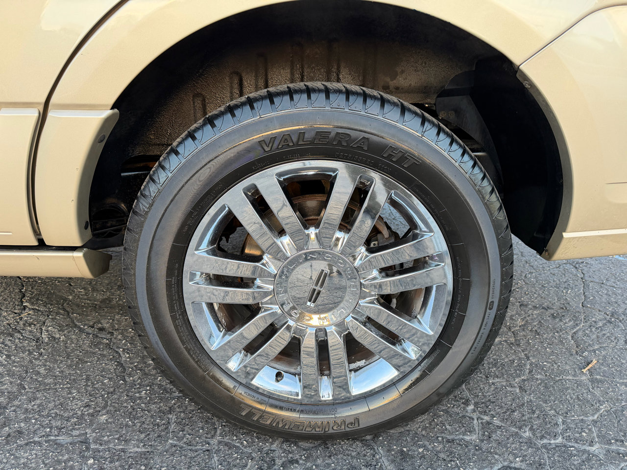 Used 2008 Lincoln Navigator 4WD image 30