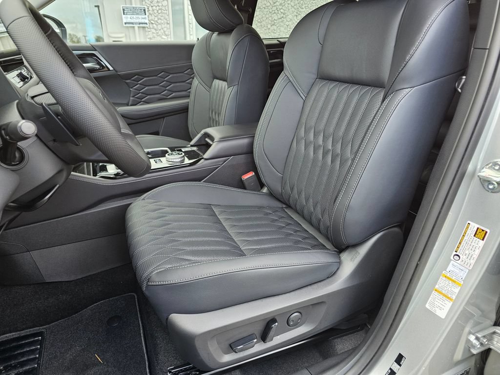 New 2026 Mitsubishi Outlander SEL AWD/4WD image 17