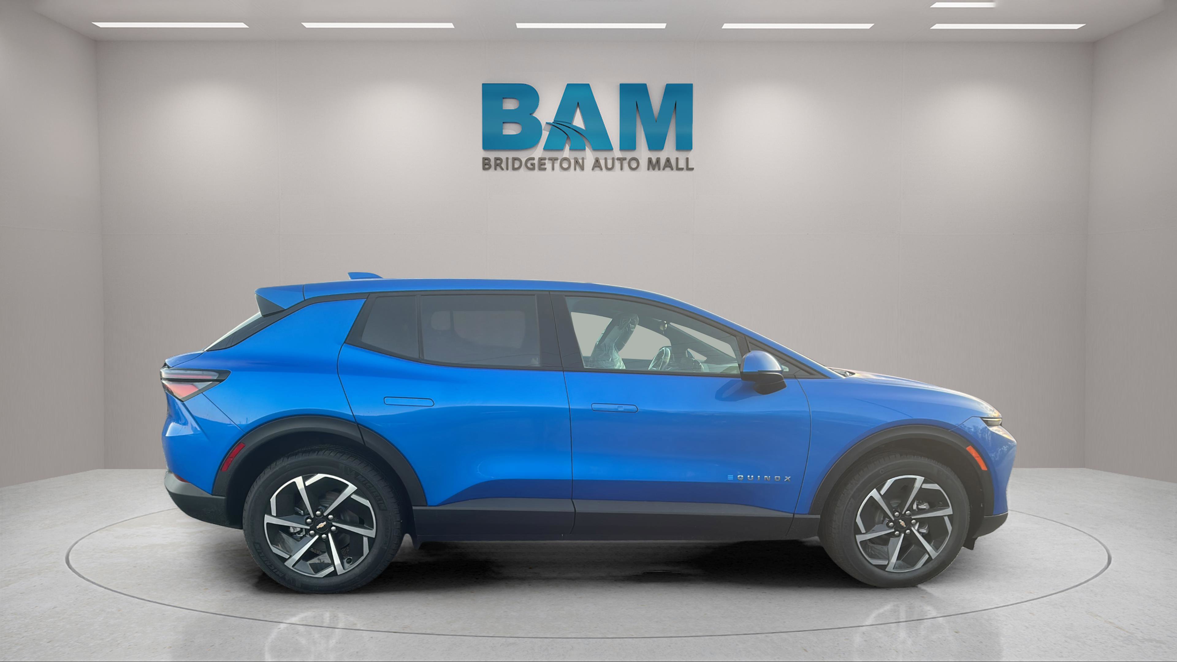 New 2026 Chevrolet Equinox EV LT image 11