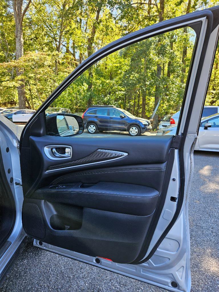 Used 2017 INFINITI QX60 AWD w/ Premium Plus Package image 24