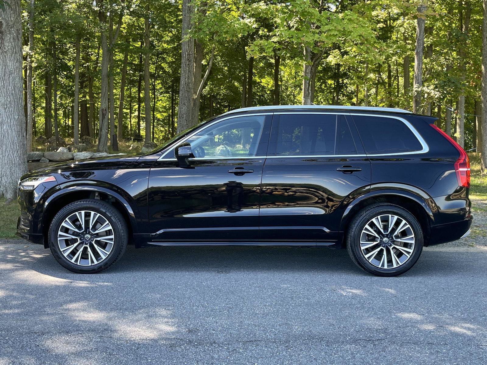 Used 2022 Volvo XC90 T6 Momentum w/ Advanced Package AWD/4WD image 21