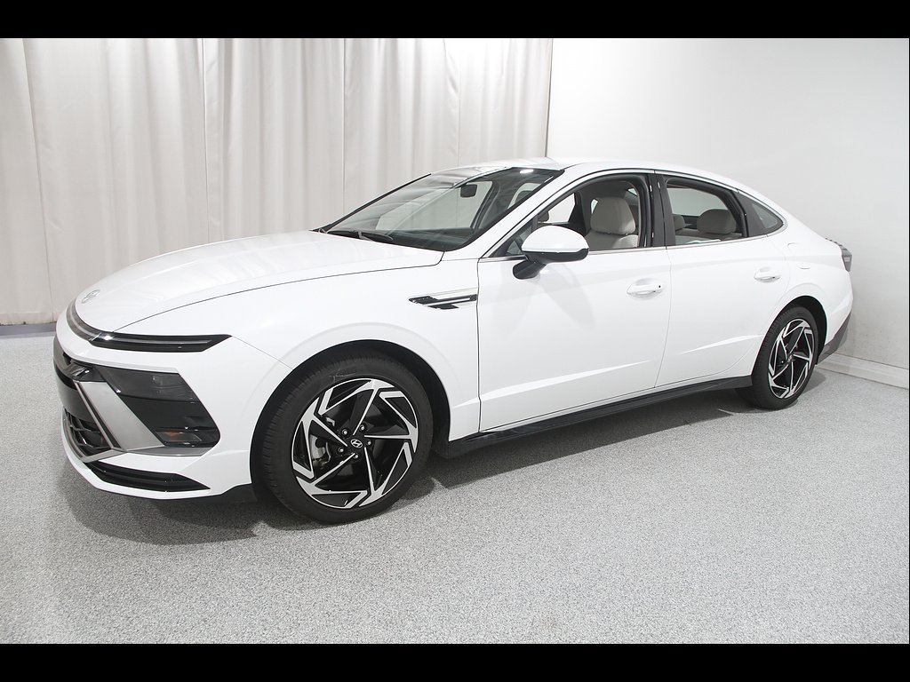 Certified 2026 Hyundai Sonata SEL FWD image 3