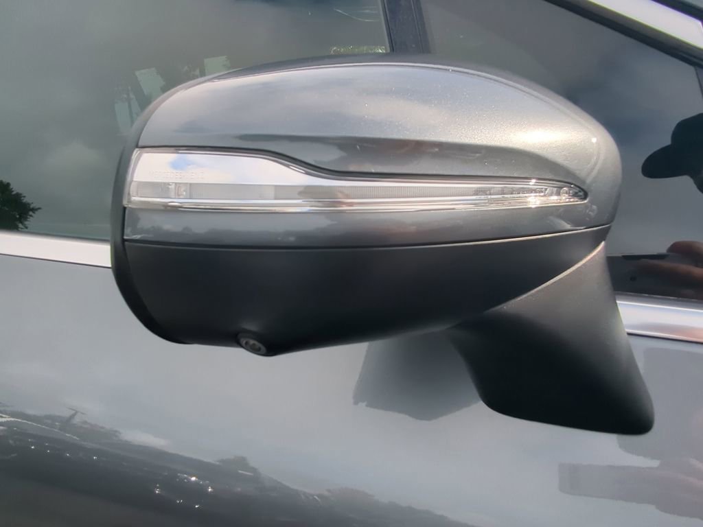 Certified 2023 Mercedes-Benz EQS 580 4MATIC SUV image 25