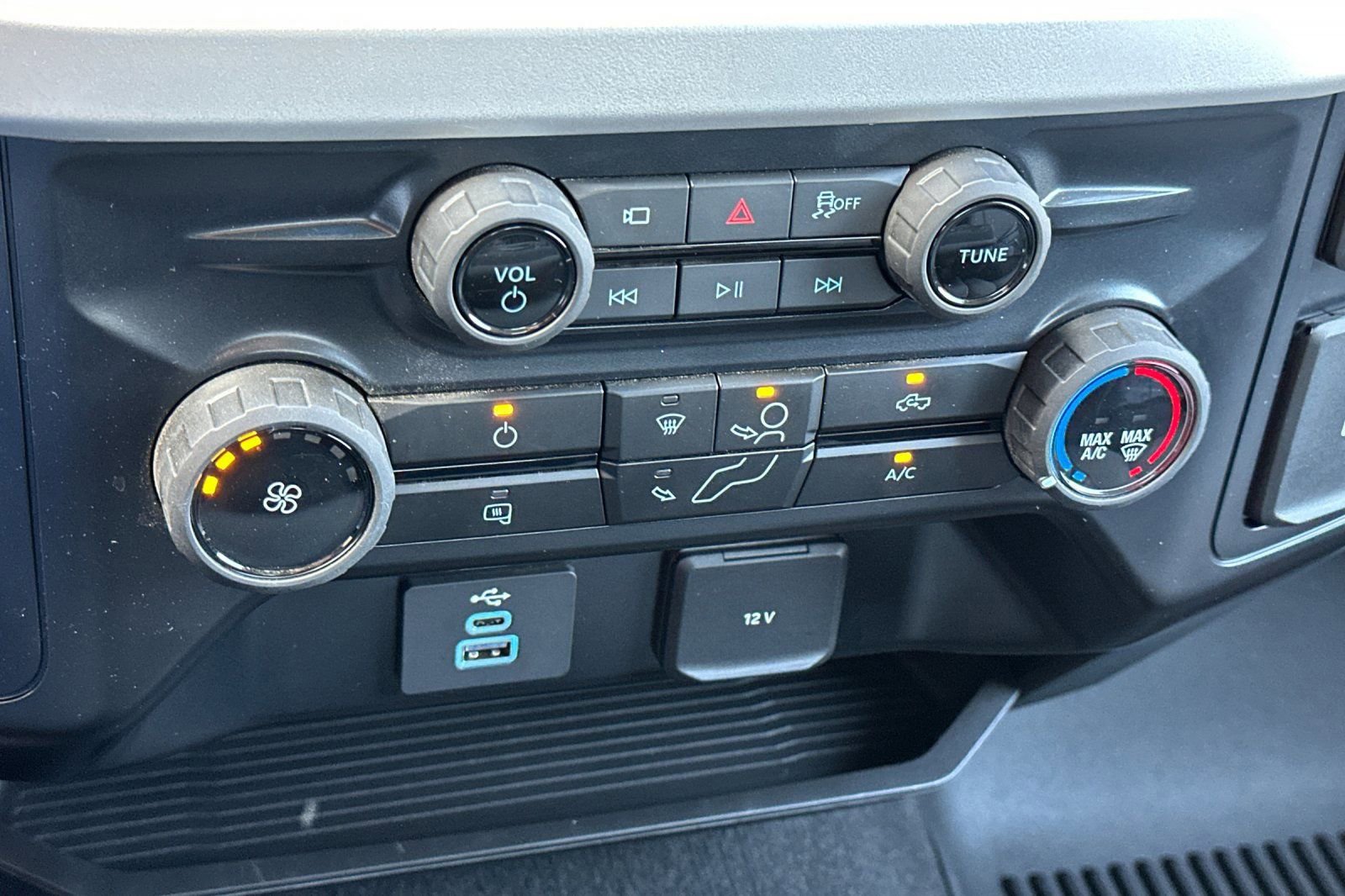 Used 2025 Ford F250 XL w/ STX Appearance Package image 19