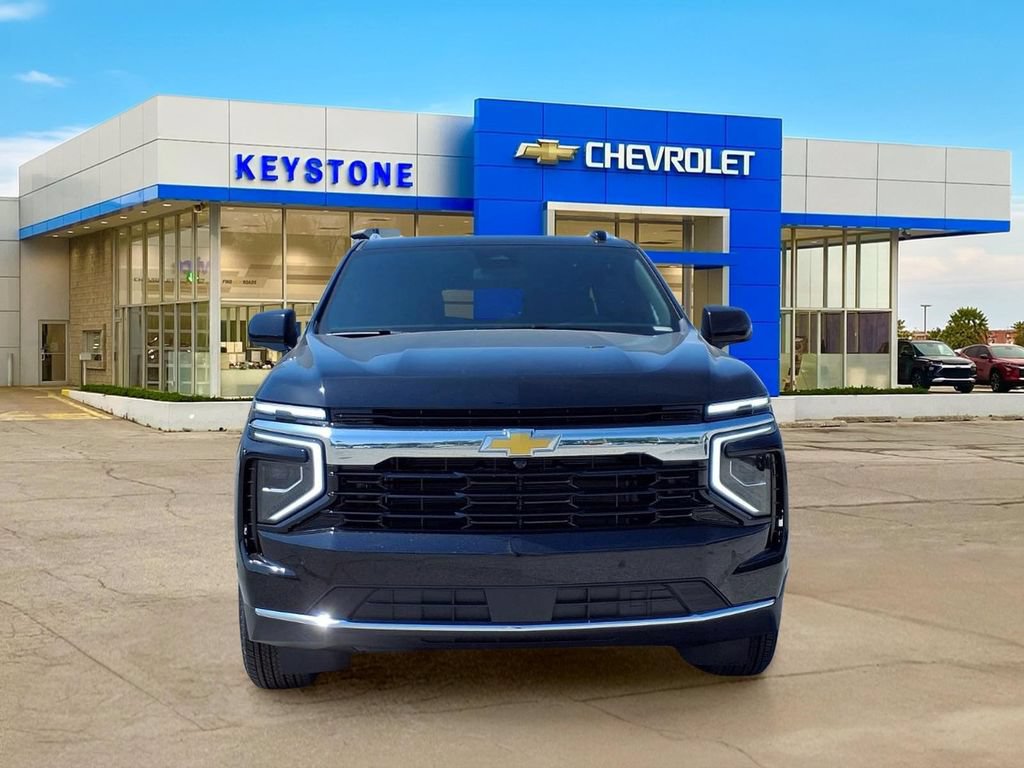 New 2026 Chevrolet Suburban LS AWD/4WD image 2