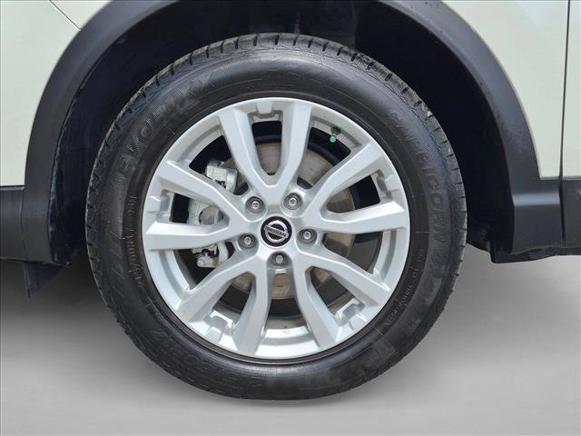 Used 2022 Nissan Rogue Sport SV w/ Technology Package AWD/4WD image 22