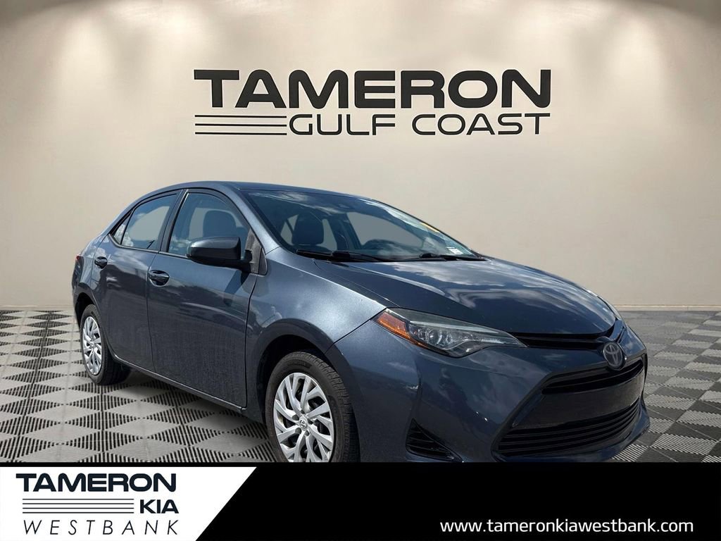Used 2018 Toyota Corolla LE FWD image 1