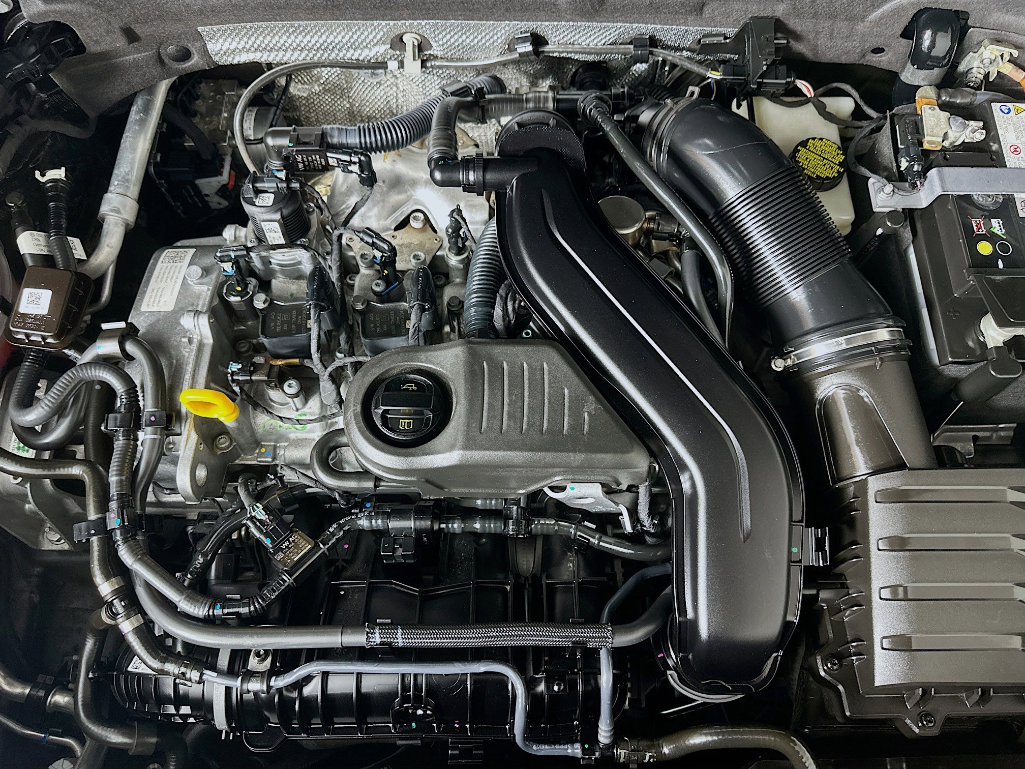 Used 2024 Volkswagen Taos SE image 29