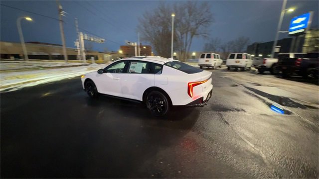 Used 2025 Kia K4 GT-Line Turbo image 6