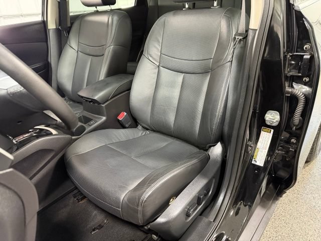 Used 2015 Nissan Rogue SL w/ SL Premium Package AWD/4WD image 23