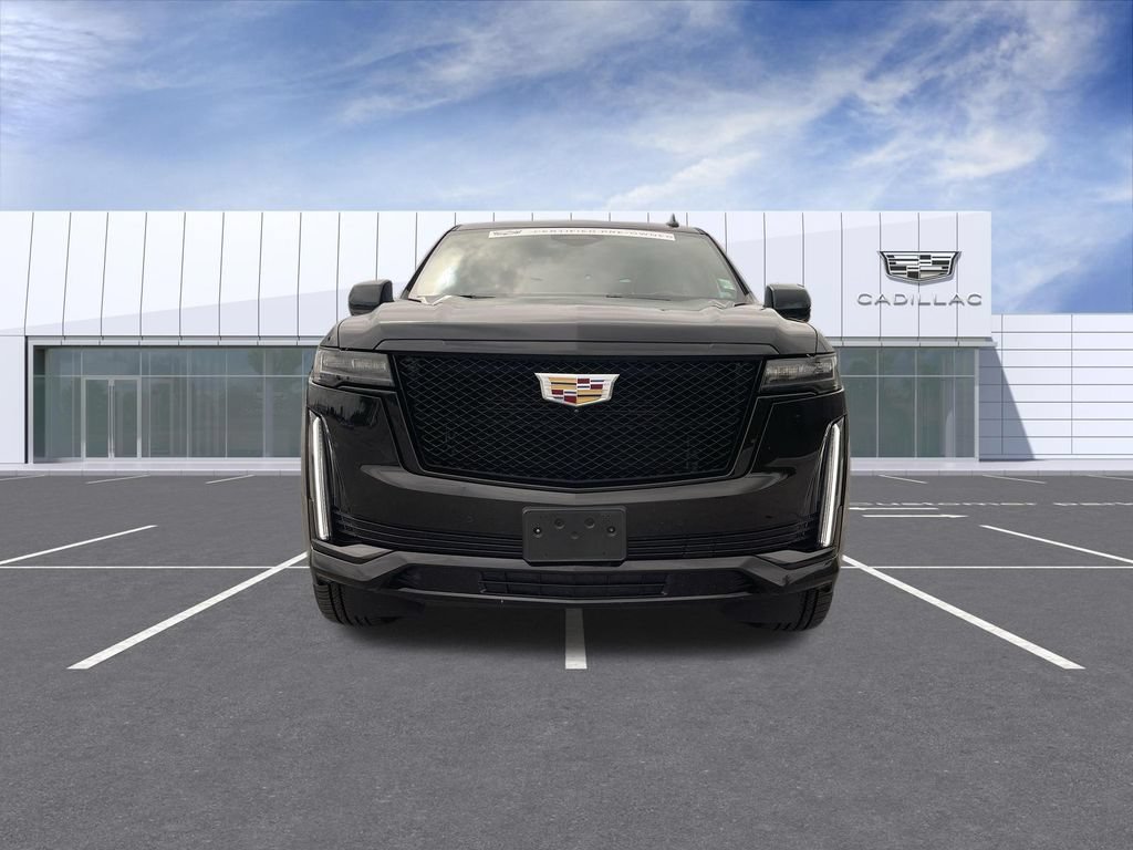 Used 2024 Cadillac Escalade ESV Sport AWD/4WD image 3