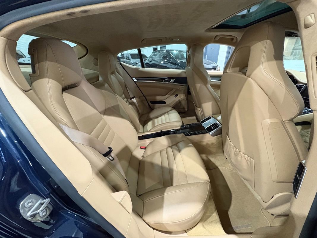 Used 2015 Porsche Panamera GTS w/ Premium Package Plus image 42