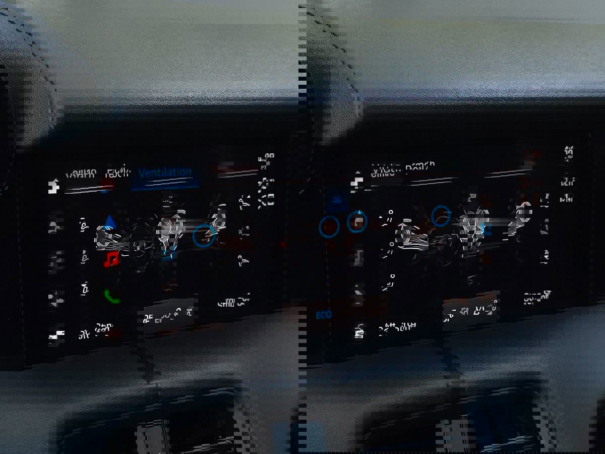 Used 2023 Porsche Taycan image 46