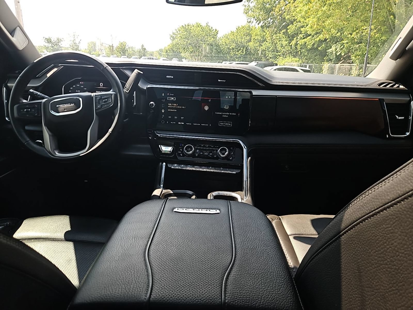 Used 2025 GMC Sierra 2500 Denali AWD/4WD image 7