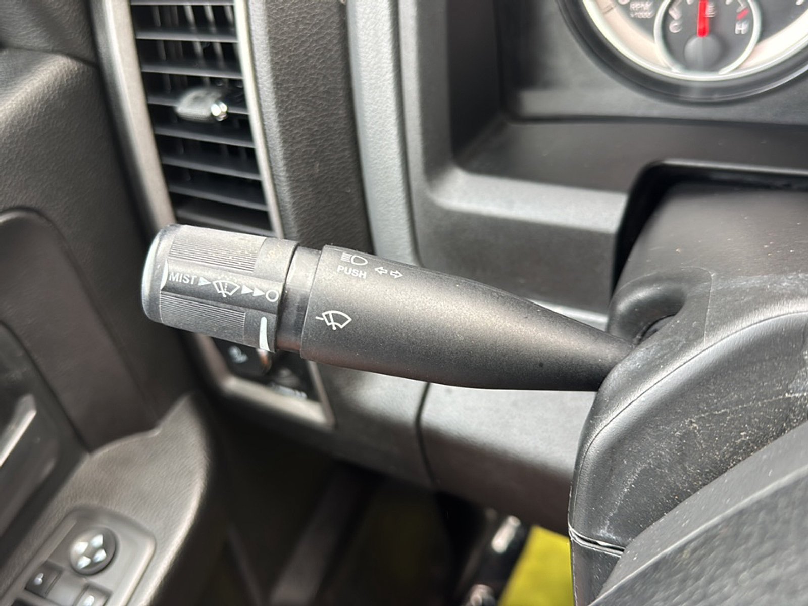 Used 2019 RAM 1500 Express w/ Express Value Package AWD/4WD image 27