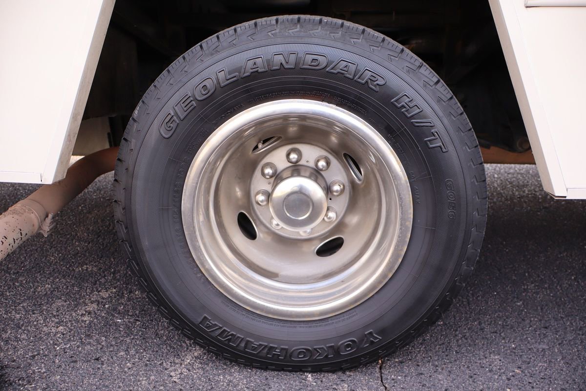 Used 2015 Ford E-450 and Econoline 450 Super Duty w/ Motorhome Prep Package image 75