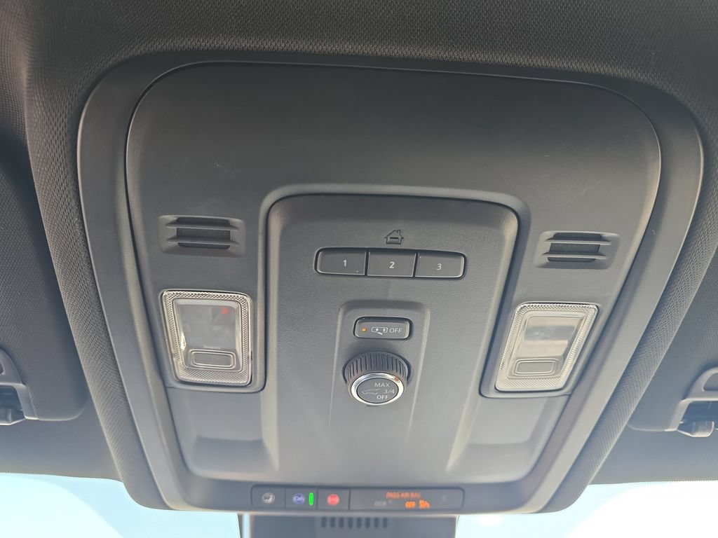 Used 2024 Chevrolet Tahoe LT AWD/4WD image 38