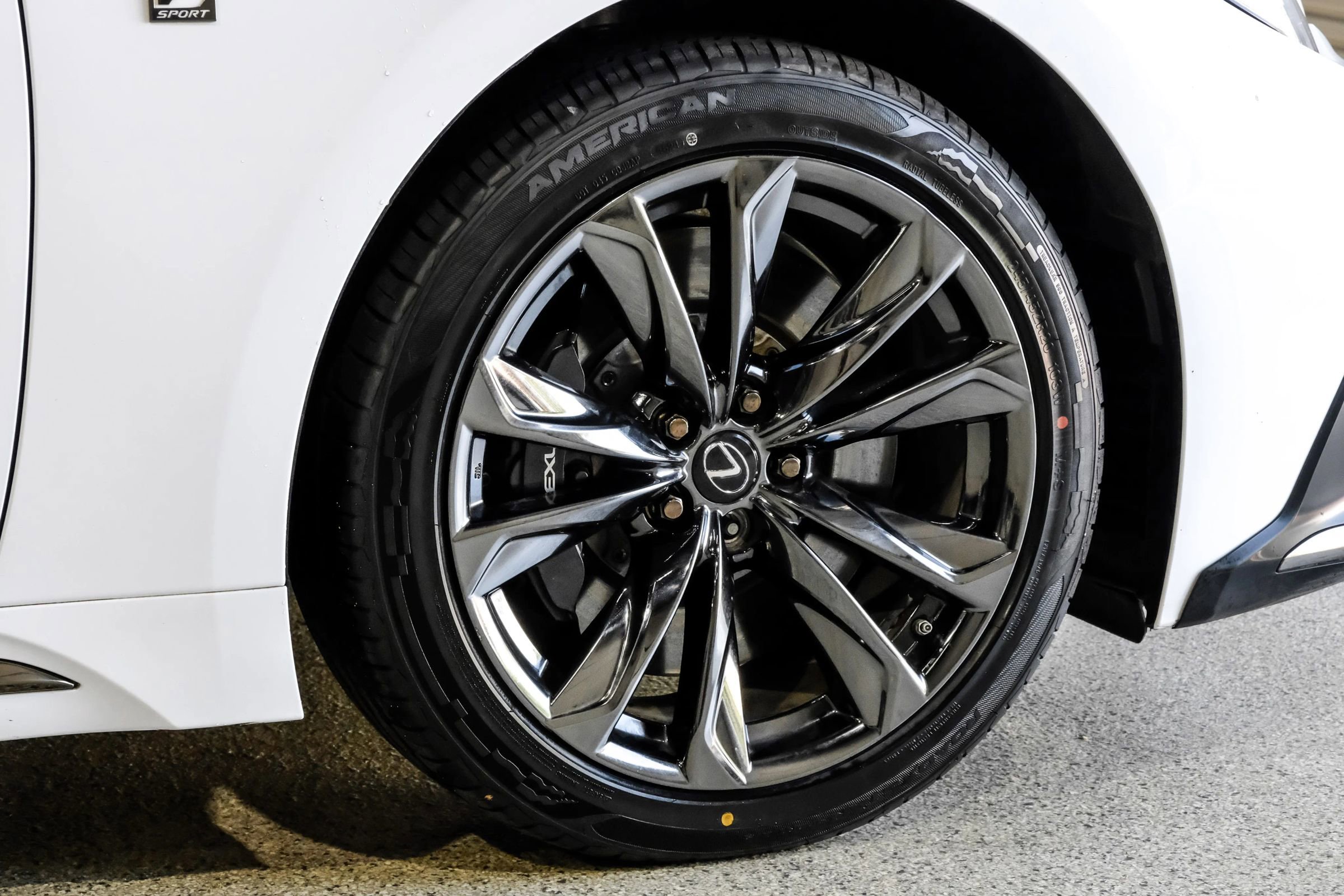 Used 2021 Lexus LS 500 F Sport w/ Accessory Package (Z2) image 66