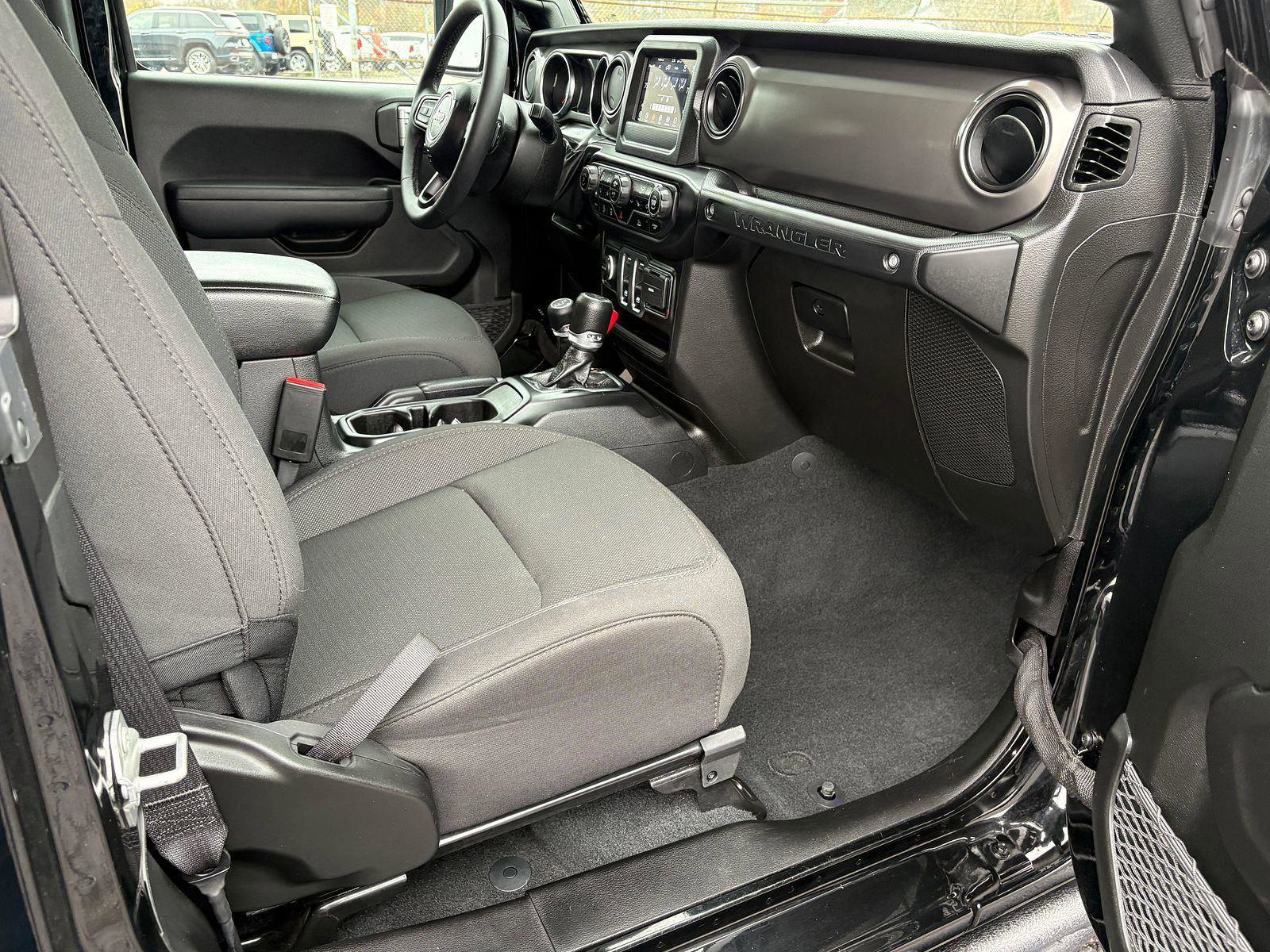 Used 2023 Jeep Wrangler Sport S image 10