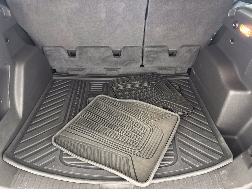 Used 2017 Ford Escape SE w/ Equipment Group 201A FWD image 28